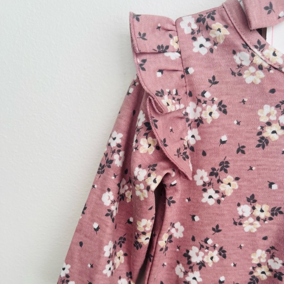 Nicole Miller Dusty Lilac Floral 2 Piece Footie Set Size 6-9 Months NWT - Picture 6 of 12